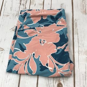 Brand new One Size Lularoe leggings